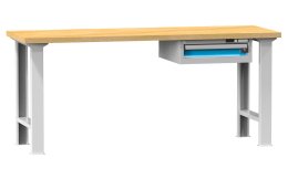 Tables d'atelier série P, largeur 1500, profondeur 700 ou 800, hauteur 880 ou 890 mm (6 modèles)