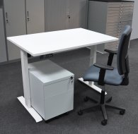 Table réglable en hauteur avec conteneur et chaise EO18_56202_Matrix