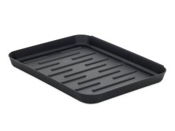 Tapis en plastique pour chaussures dans l'armoire