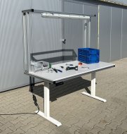 Table à hauteur réglable électriquement en profilés d'aluminium - 2