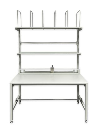 Lieu de travail d'emballage avec cutter - 1