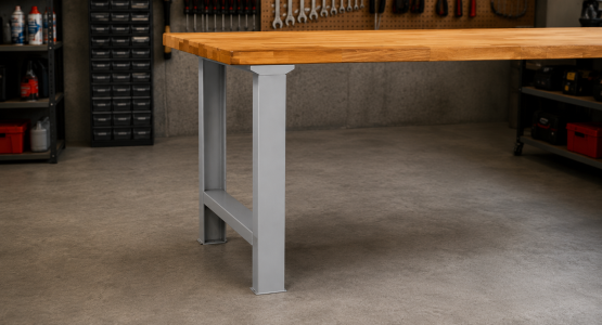 Pieds de table pour l'atelier