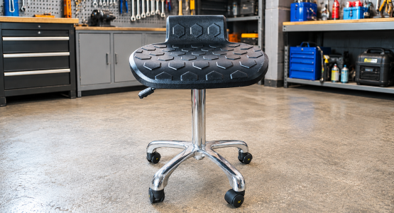 Chaise de travail pour le garage